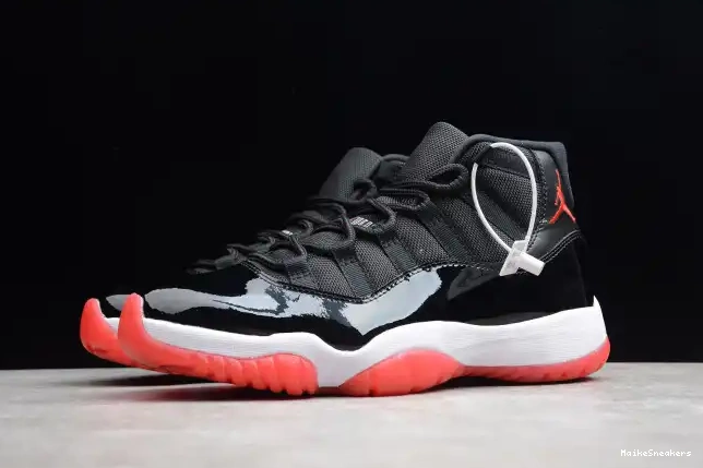 MaikeSneakers (2012) 11 378037-010 Retro Air Jordan Bred 0331